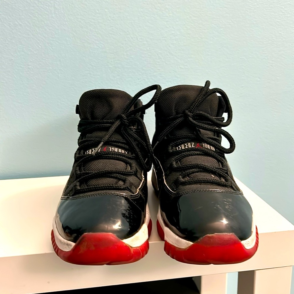 Jordan 11 Breds used worn only a few times
